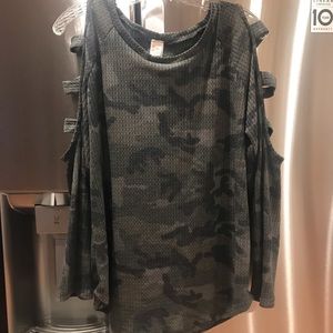 NWT Incognito Camo Sweater